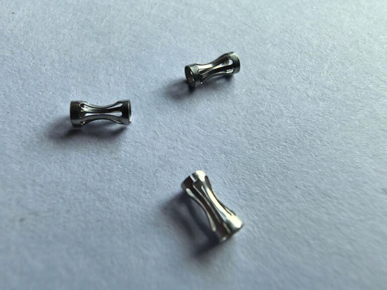 crown spring contact